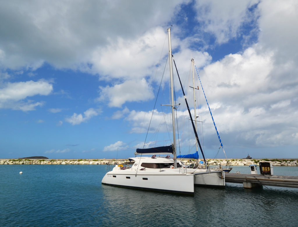 wahoo luxury yacht charter