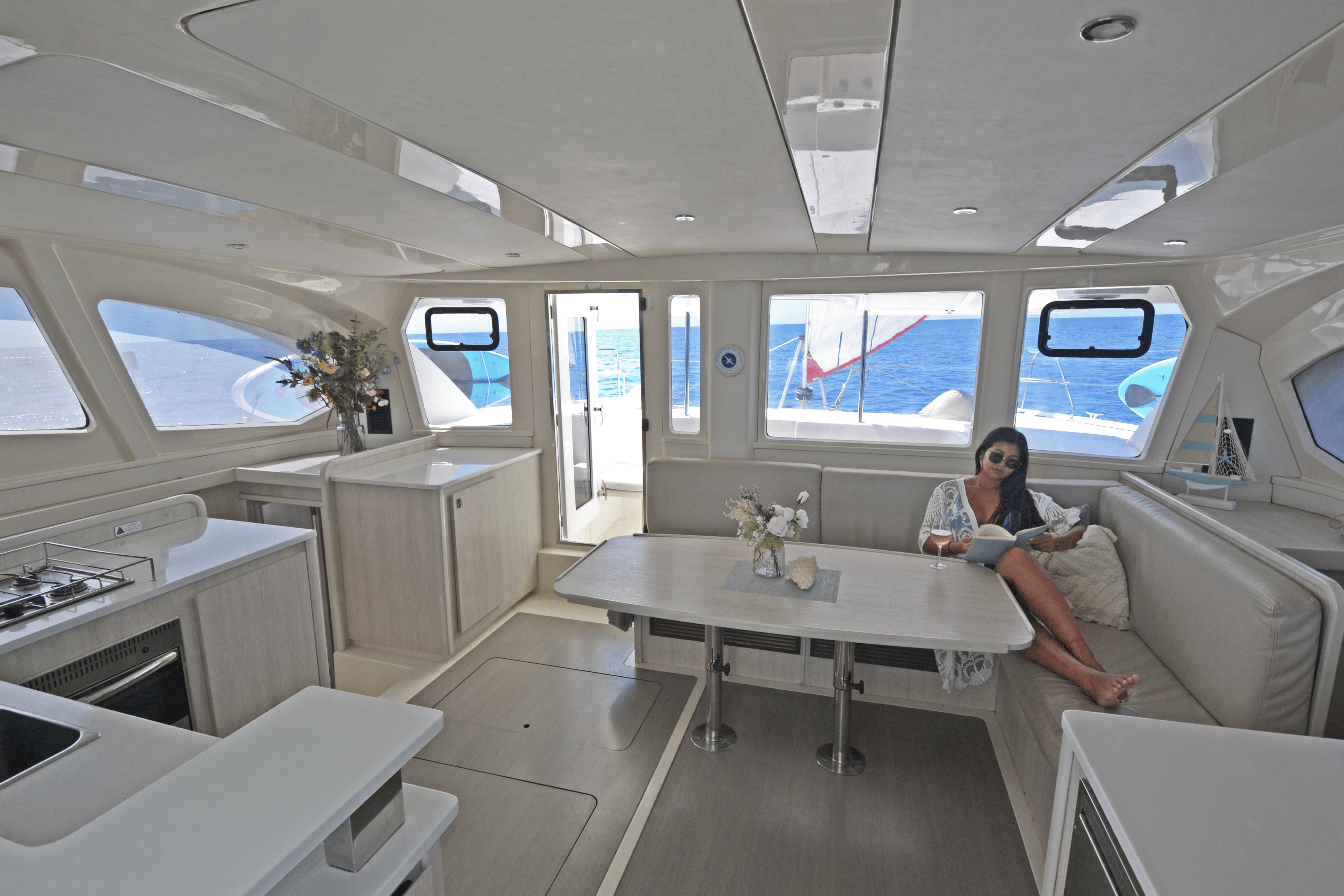 Mojito, Leopard 44 Sail Catamaran - Inside Saloon 3 Snorkeling